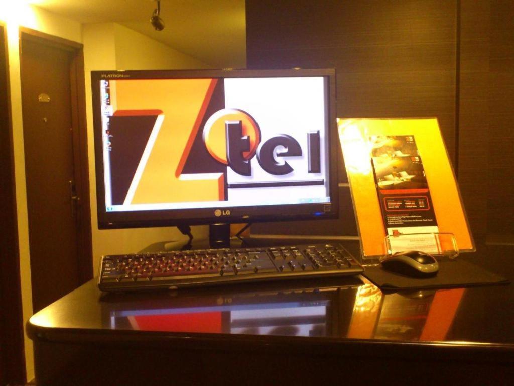 Zotel Business & Leisure Hotel Kuching Exterior photo