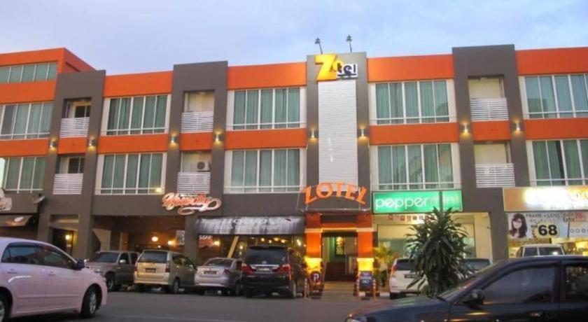 Zotel Business & Leisure Hotel Kuching Exterior photo