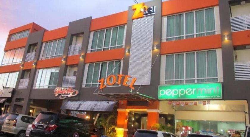 Zotel Business & Leisure Hotel Kuching Exterior photo